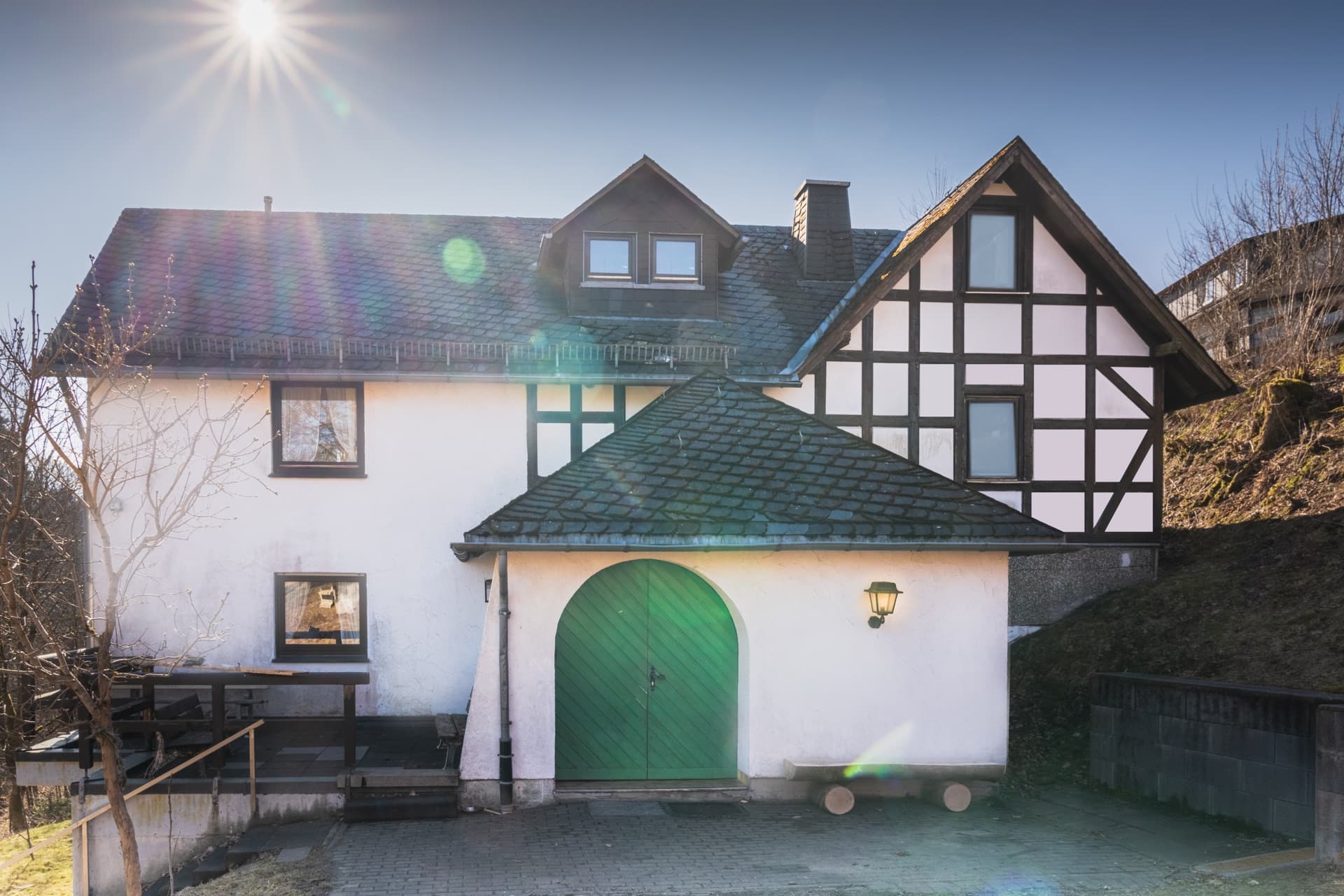 Wiesenhütte Hauptansicht von außen